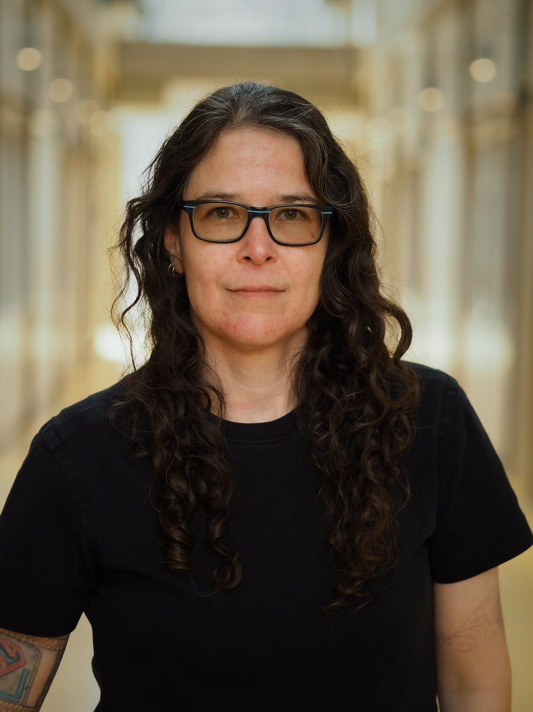 Author Reed Véronique Reed | Urban Fantasy Author | Flame Arrow Publishing
